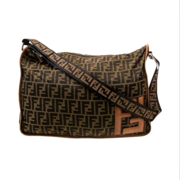 Authentic FENDI Zucca Messenger Crossbody Bag FF Strap - Picture 2 of 14